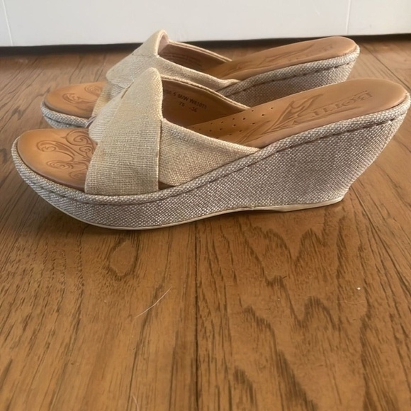 Born -  Wedge Open Toe Slip On Wedge Sandal Shoes Tan Size 6 Size 36.5 - Picture 7 of 13